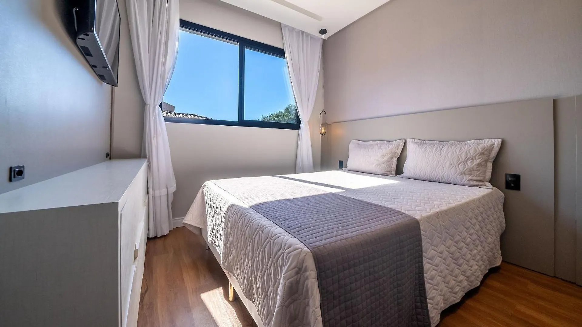 292 - Casa De Luxo Com Piscina Em Canto Grande Bombinhas 0*,