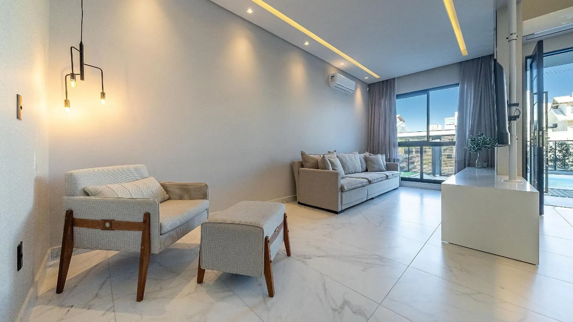 292 - Casa De Luxo Com Piscina Em Canto Grande Bombinhas Prázdninový dům